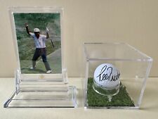 Bola de golfe assinada por Lee Trevino em uma vitrine e suporte de PVC comprar usado  Enviando para Brazil