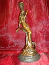 Statua candeliere donzella usato  Italia