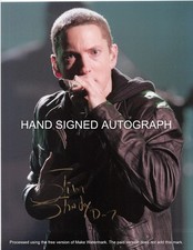 Eminem autografata 11 usato  Spedire a Italy