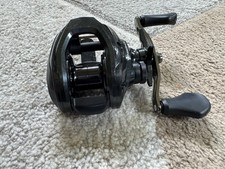 Carretel de lançamento de isca Abu Garcia Vengeance destro 6.5:1, montagem em haste quebrada comprar usado  Enviando para Brazil