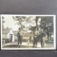 CARTÃO POSTAL DE PESCA RPPC Masculino em Acampamento de Pesca Barraca de Lona Murada Cabine Barco AZO 1904 comprar usado  Enviando para Brazil
