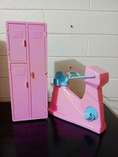 VINTAGE 1984 BARBIE CENTRO DE TREINO ACADEMIA Bicicleta de Exercício e Armário # 7975 comprar usado  Enviando para Brazil