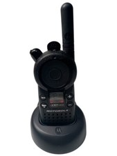 Rádio bidirecional Motorola CLS1410 4 canais UHF com bateria, clipe, carregador comprar usado  Enviando para Brazil