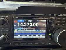 Icom 7300 transceiver for sale  CRAWLEY