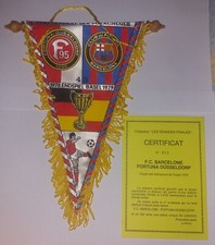 Fanion pennant barcelone d'occasion  Neuves-Maisons