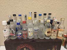 Venda 30 mini garrafas colecionáveis de vodca de 1 oz. FRETE GRÁTIS!!, usado comprar usado  Enviando para Brazil