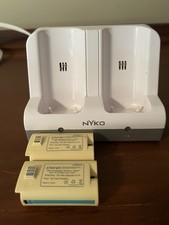 Estação de carregamento de bateria e baterias recarregáveis para Nintendo Wii controle remoto NYKO comprar usado Estação de carregamento de bateria e baterias recarregáveis para Nintendo Wii controle remoto NYKO comprar usado  Enviando para Brazil