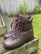Altberg defenders 10m for sale  LEEDS