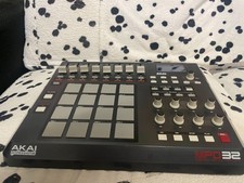 Akai professional mpd32 for sale  LONDON