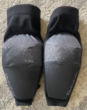 dakine bike pad for sale  San Francisco