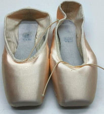 point shoes bloch for sale  POOLE
