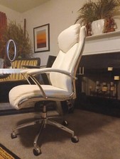Comfortable stylish realspace for sale  Stone Mountain