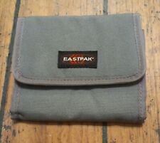 Portafoglio grigio eastpak usato  Lecco