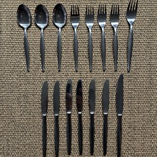 Piece mixed set for sale  CONWY