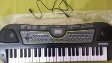 Tastiera bontempi 4909 usato  Trani