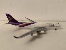 Herpa wings 500 usato  Italia