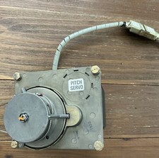 BENDIX/KING KS 270A PITCH SERVO P/N 065-0059-02 COM CONECTOR E BRAÇADEIRAS DE FREIO comprar usado  Enviando para Brazil