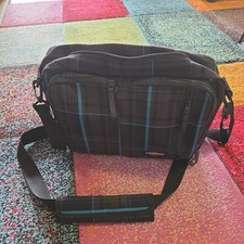 Eastpak umhängetasche laptopf gebraucht kaufen  Bünde