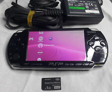 Używany, Sony PSP 2004 pianino czarny z ładowarką OEM i kartą pamięci Sony 4gb na sprzedaż  Wysyłka do Poland