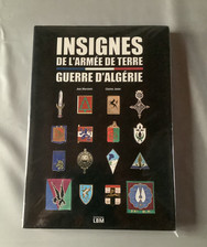 Livre insignes déclare d'occasion  Montebourg