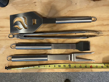 conjunto de churrasco cuisinart (aço inoxidável) caixa aberta, nunca usado, espátula, garfo, pinça. comprar usado  Enviando para Brazil