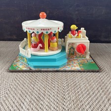 1971 Fisher Price Little People Play Family Merry Go Round #111, używany na sprzedaż  Wysyłka do Poland