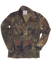 Feldbluse . flecktarn gebraucht kaufen  Schortens
