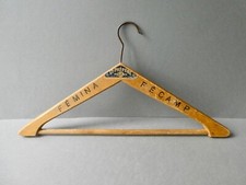 Cintre bois marque d'occasion  Mortrée