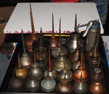 thumb pump collection oil can for sale thumb pump collection oil can for sale Berne