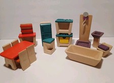 Lote de móveis de madeira Plan Toys cozinha, banheiro, sala de jantar 14 peças Montessori  comprar usado Lote de móveis de madeira Plan Toys cozinha, banheiro, sala de jantar 14 peças Montessori  comprar usado  Enviando para Brazil