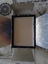 Luce led yongnuo usato  Pontecagnano Faiano