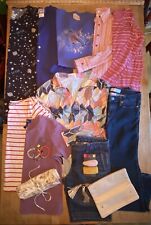 Lote de roupas femininas 4/5 S camisas jeans shorts PJs bolsas novas com etiquetas acessórios atacado comprar usado  Enviando para Brazil