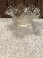 bowl edge ruffle fenton for sale bowl edge ruffle fenton for sale Ravenna