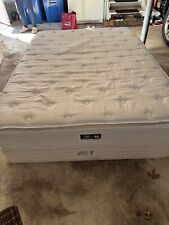 serta queen boxspring for sale  Belle Mead