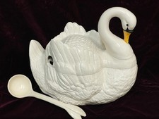 RARO Grande Sopa de Cisne Cerâmica Tureen + Concha Exclusiva para Diversão de Férias comprar usado  Enviando para Brazil
