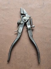 Ornate saw setting for sale  WARRINGTON