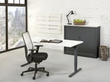 Neuware schreibtisch arbeitspl gebraucht kaufen  Garching b.München