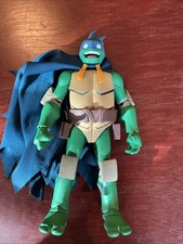 Boneco de ação DC Collectibles TMNT MIKEY como BATMAN com capa solta comprar usado  Enviando para Brazil