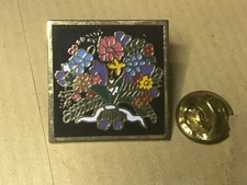 Pins fleur rocaille d'occasion  La Crau