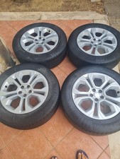 Cerchi gomme 235 usato  Caltanissetta