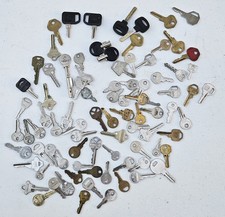 Vintage key lot for sale  Knox