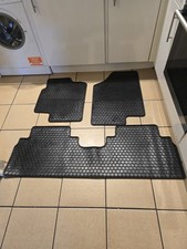 Genuine kia venga for sale  WORCESTER