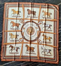 Hermès scarf covers d'occasion  Expédié en Belgium