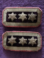 Paire épaulettes officier d'occasion Paire épaulettes officier d'occasion  Béziers