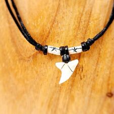 Collier dent requin d'occasion  Assier