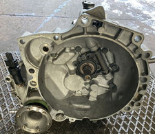 Cambio manuale marce usato  Putignano