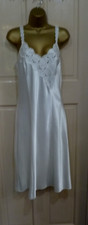 Vintage style pretty for sale  BUXTON