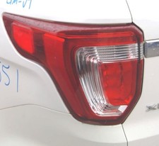 2018 ford explorer d'occasion  Expédié en Belgium