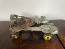 Patins de metal vintage/antigos com clipe MCM brinquedos equipamentos esportivos  comprar usado  Enviando para Brazil