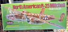Kit de balsa vintage Guillow's NORTH AMERICAN B-25 escala Mitchell 805. U-Control comprar usado  Enviando para Brazil